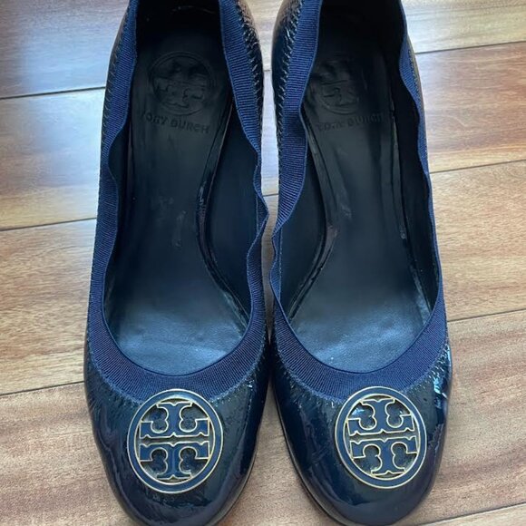 Tory Burch Caroline Patent Leather Classic - Picture 1 of 5